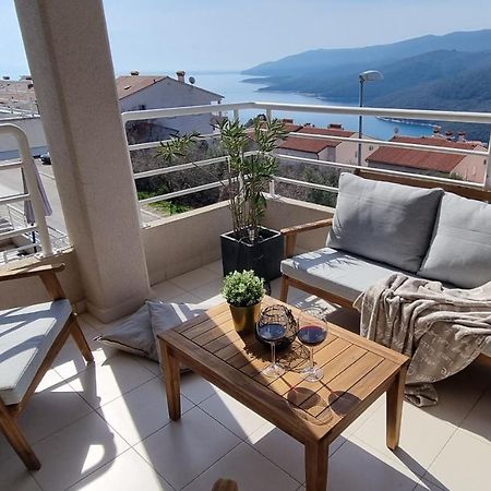 Apartment Cami -Stylish Apartment With A Beautiful Seaview Rabac Buitenkant foto