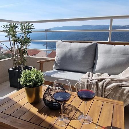 Apartment Cami -Stylish Apartment With A Beautiful Seaview Rabac Buitenkant foto