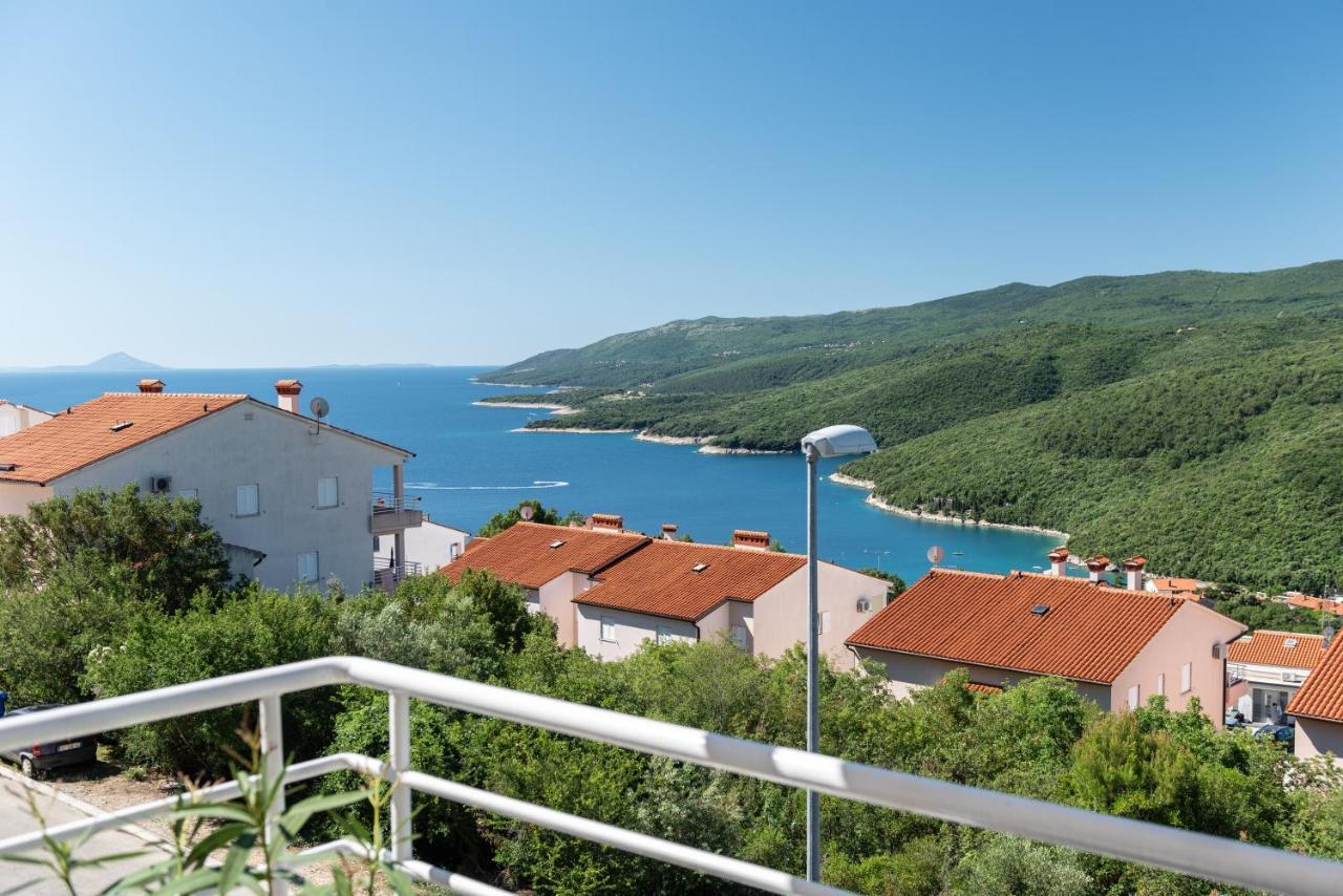 Apartment Cami -Stylish Apartment With A Beautiful Seaview Rabac Buitenkant foto