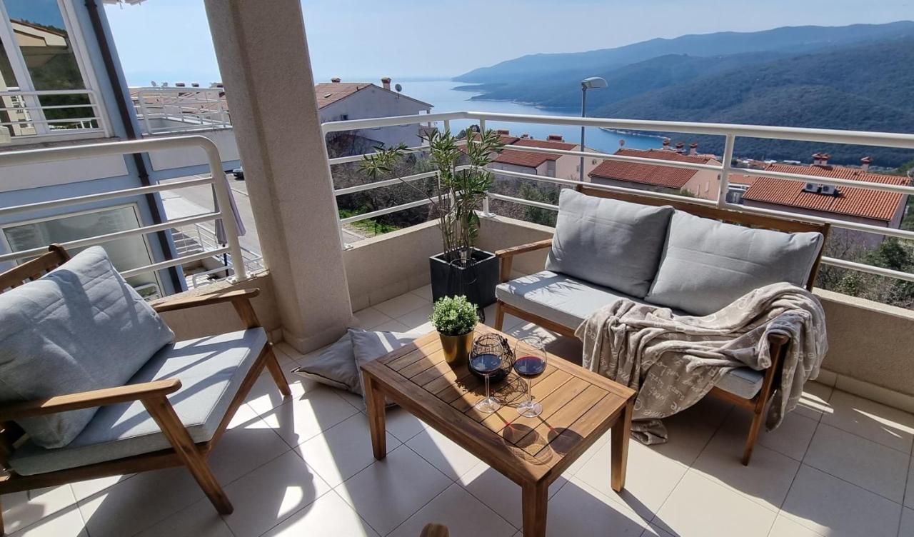 Apartment Cami -Stylish Apartment With A Beautiful Seaview Rabac Buitenkant foto