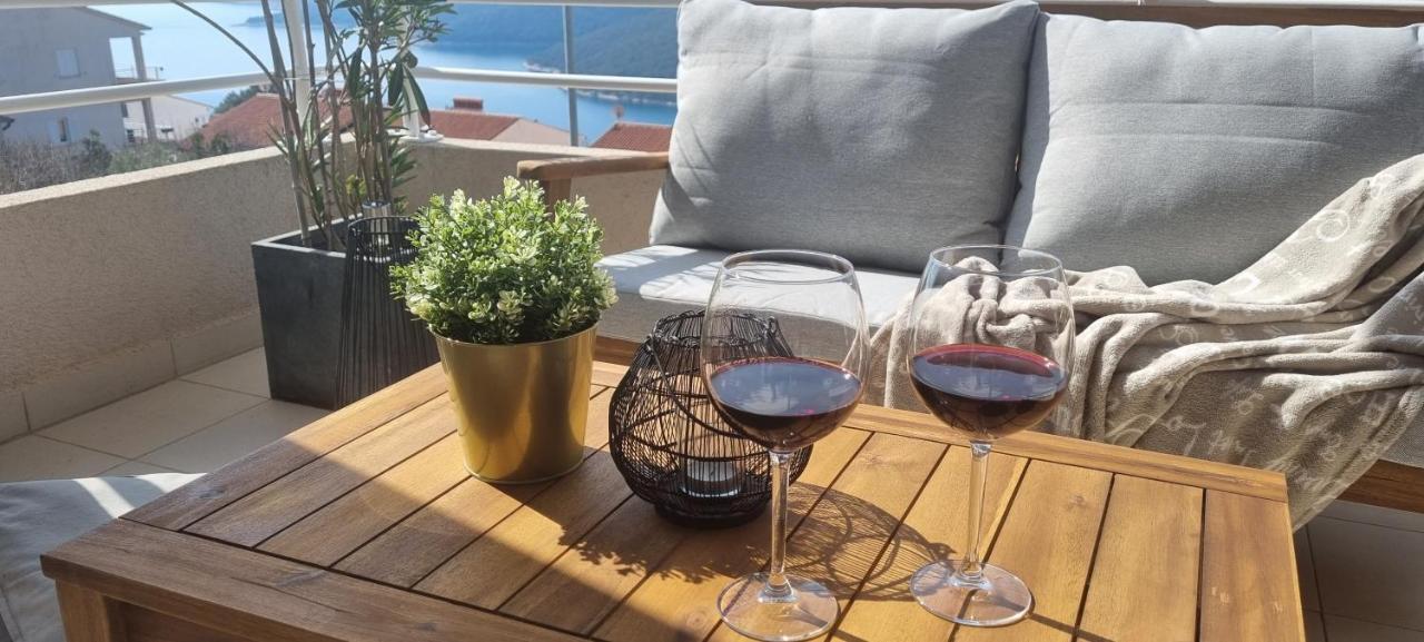 Apartment Cami -Stylish Apartment With A Beautiful Seaview Rabac Buitenkant foto